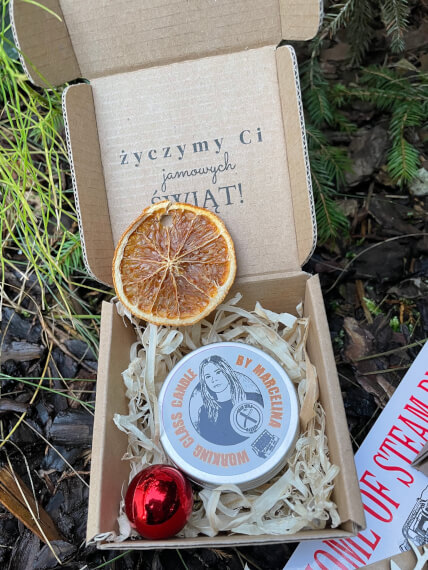 Zestaw Świąteczny: Świeca Sojowa x Working Class Hero
